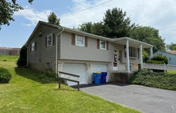 435 FREDERICK DRIVE, DALLASTOWN, PA 17313