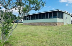140 Ronnie Road, La Grange, TX 78945
