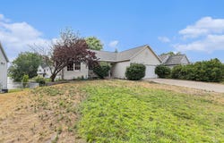 2953 Sunrise Avenue, Holland, MI 49424