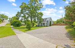 301 W Commercial Ave, Monterey, TN 38574