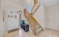 89 Park Gate Drive, Edison, NJ 08820