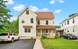 26 N ACADEMY AVENUE, GLENOLDEN, PA 19036
