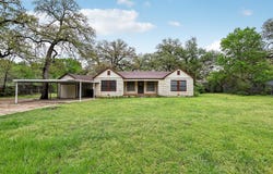 3304 Chippewa Trail, Lake Worth, TX 76135