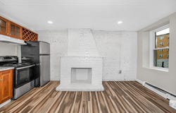 114 Appleton St, Lowell, MA 01852