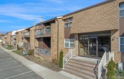 529 Sharon Garden Court, Woodbridge Proper, NJ 07095