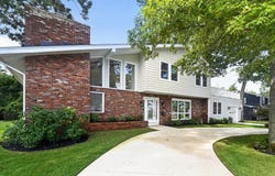 12 Oakview Dr, Northfield, NJ 08225