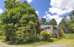 2404 Marble Ln, Franklin Park, PA 15143
