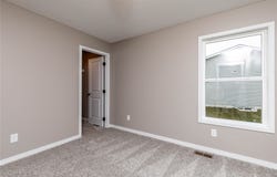 402 NE Madison Avenue, Elkhart, IA 50073