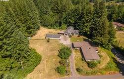 93845 UPPER LOOP Rd, CoosBay, OR 97420