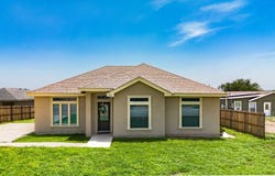 52 Columbino, Eagle Pass, TX 78852