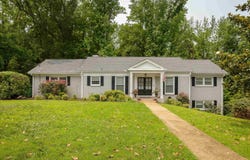 134 Rivermont Dr, Sheffield, AL 35661