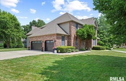 33 WOODLAND Trail, Rochester, IL 62563