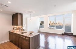 1000 Avenue At Port Imperial PH702, Weehawken, NJ 07086