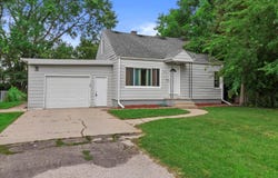 6259 N 106th St, Milwaukee, WI 53225