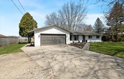 9240 Cady Road, Jackson, MI 49201