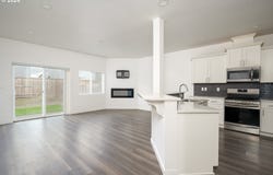 835 S 25th Ave, Cornelius, OR 97113