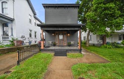 113 W Center Street, Lawrenceburg, IN 47025-1933