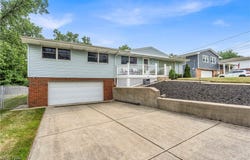 7607 Alan Parkway, Middleburg Heights, OH 44130