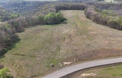 BEN LOWE Road, Morehead, KY 40351