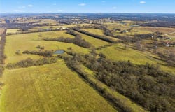 37AC S Wagonor Road, Garden City, MO 64747