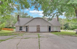 406 NE Independence Avenue, Lee's Summit, MO 64063