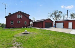 14601 Brookhurst Drive, Cement City, MI 49233