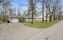 6830 Elmwood, Indian River, MI 49749