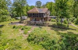 230 Glenbrier Lane, Huntington, WV 25702