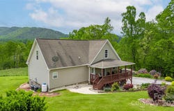 3690 Penland Road, Spruce Pine, NC 28777