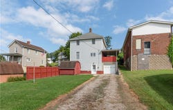 812 ELLSWORTH AVE, Jeannette, PA 15644