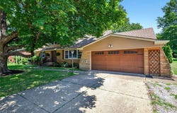 1839 Caronia Drive, Lyndhurst, OH 44124