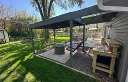 201 Lilac Lane, North Aurora, IL 60542