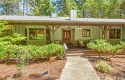 515 Cambridge Drive, Grants Pass, OR 97526