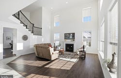 454 E DELP Road, LANCASTER, PA 17601