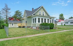 403 E 2nd Street S, Newton, IA 50208