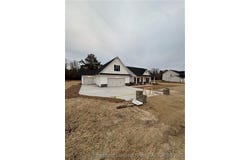 395 Zeppelin Lane, Raeford, NC 28376