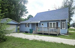 52 W LOSEY Street, Galesburg, IL 61401