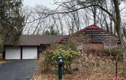 7 Falmouth Drive, Mount Sinai, NY 11766
