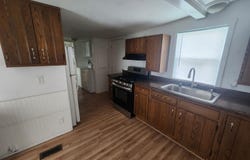819 Greenbriar Drive, Hartford City, IN 47348