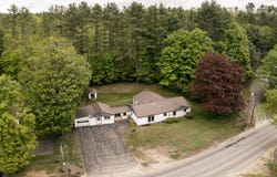 48 Oxford Street, Paris, ME 04281
