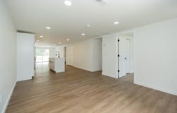 2049 E Mckinley Avenue, Mishawaka, IN 46545-7203
