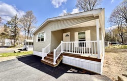 106 Middle Road, Greentown, PA 18426