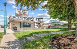 5413 N 2nd, LOVES PARK, IL 61111
