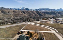7775 COWBOY Way, Jackson, WY 83001