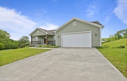 345 Mariner Point Rd, LaFollette, TN 37766