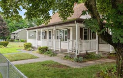 190 Linden Avenue, Woonsocket, RI 02895