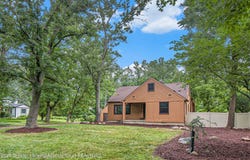 710 Gainsborough Drive, East Lansing, MI 48823