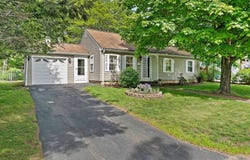 19 Oakdale Rd, Canton, MA 02021