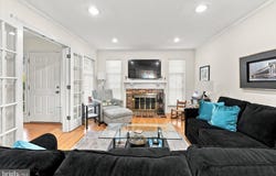 11 CHABLIS Court, MARLTON, NJ 08053