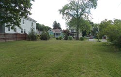16 Harold St, Pittsfield, MA 01201